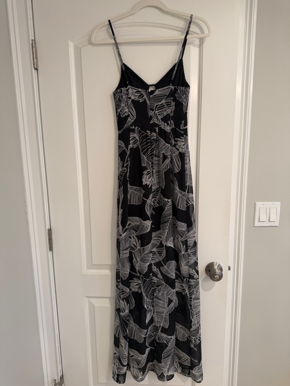 Express Dress - Picture 5 of 9